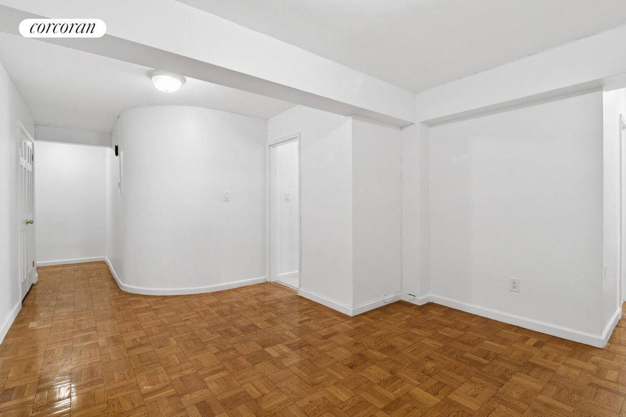 Foto principal - 401 W 56th St
