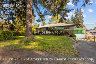 Building Photo - 603 SW 143rd St