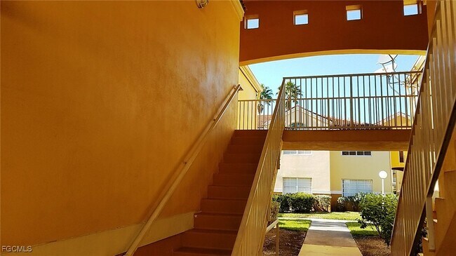 Foto del edificio - 3401 Winkler Ave