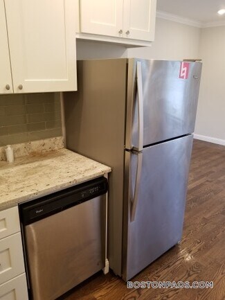 Building Photo - 19 Perrin St