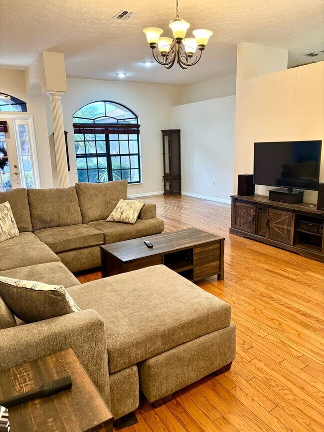 Foto del edificio - Beautiful 4bed/2bath Pool Home on Conservation Lot