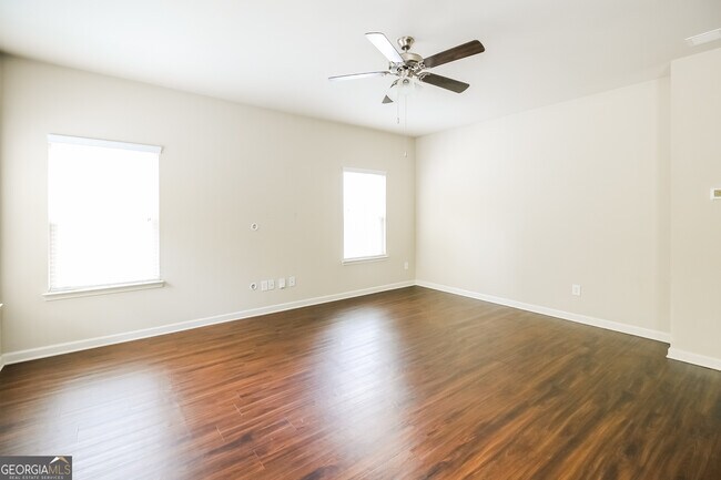 Foto del edificio - 177 Parkview Pl Dr