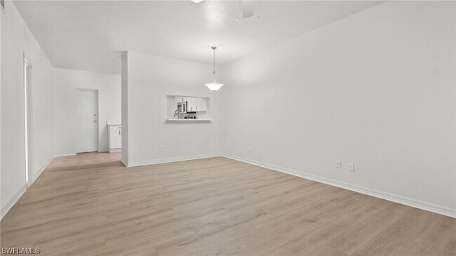 Foto del edificio - 8407 Bernwood Cove Loop