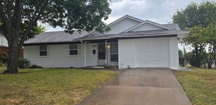 Building Photo - 1729 Sherrye Dr