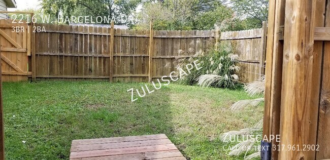 Foto del edificio - 2216 W Barcelona Dr