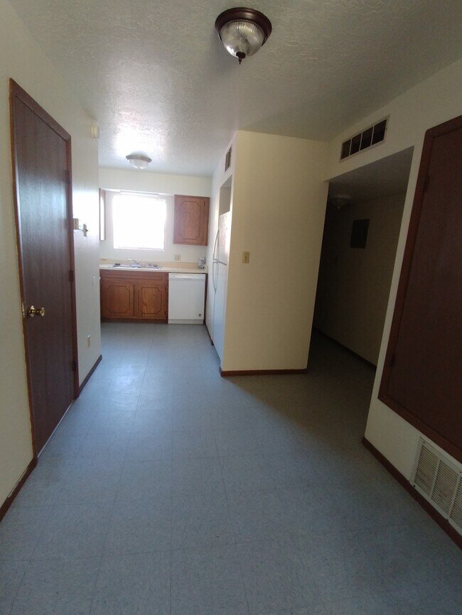 Foto del edificio - 826 Vine Ave