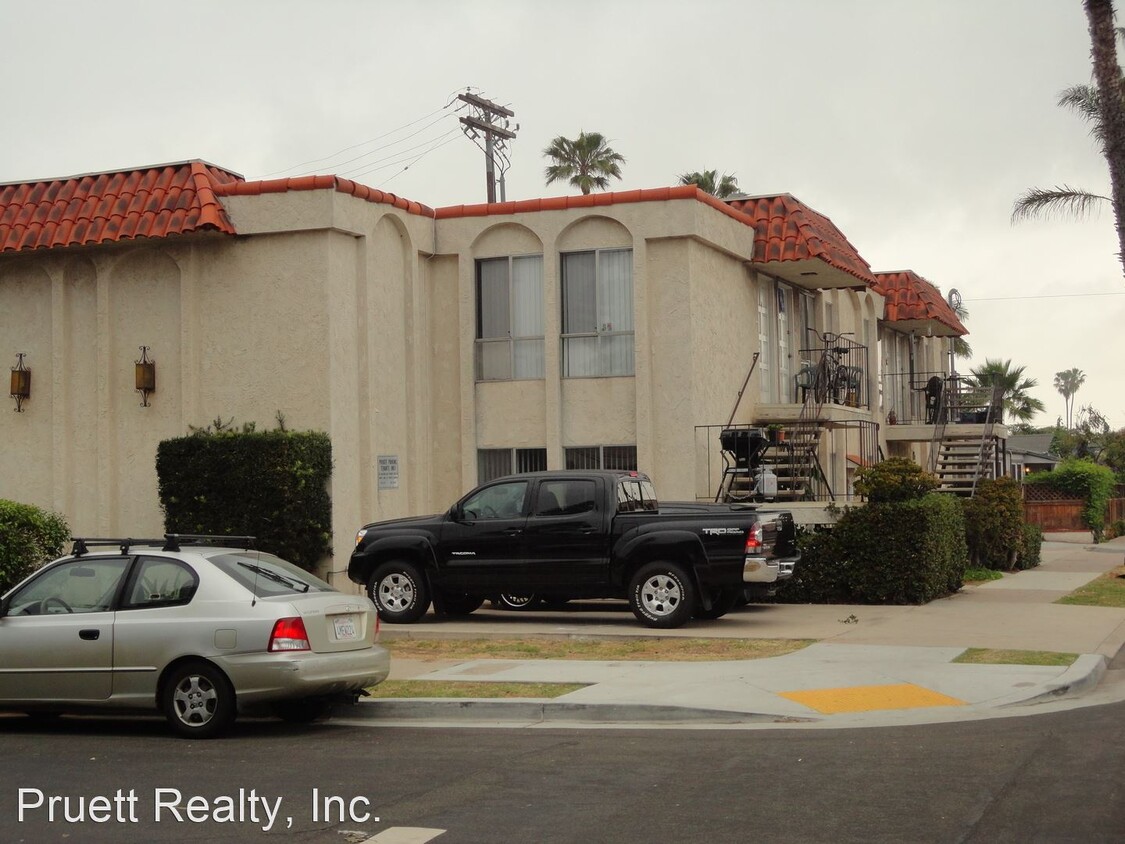 Primary Photo - 2146 Sunset Cliffs Blvd