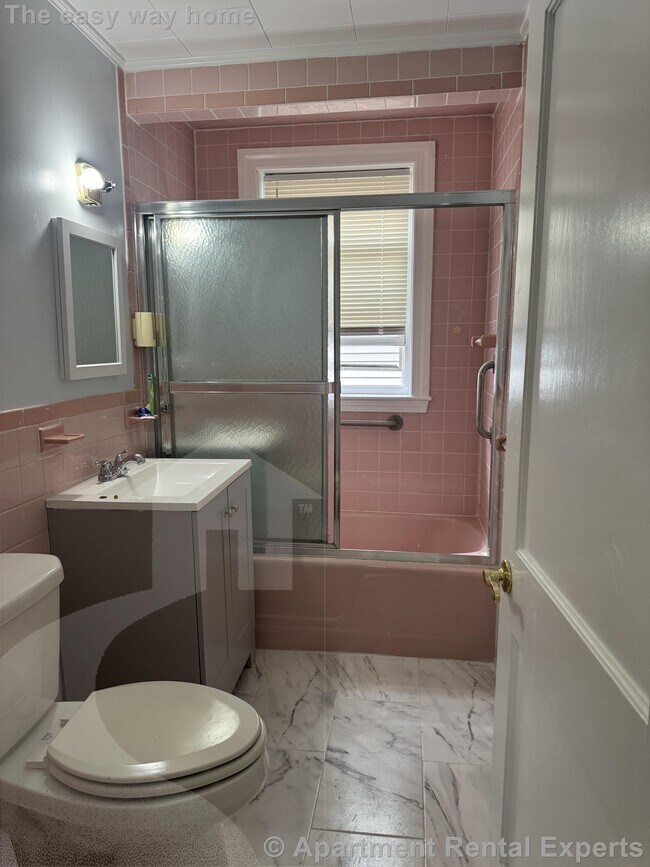 Foto del edificio - 225 Riverside Ave