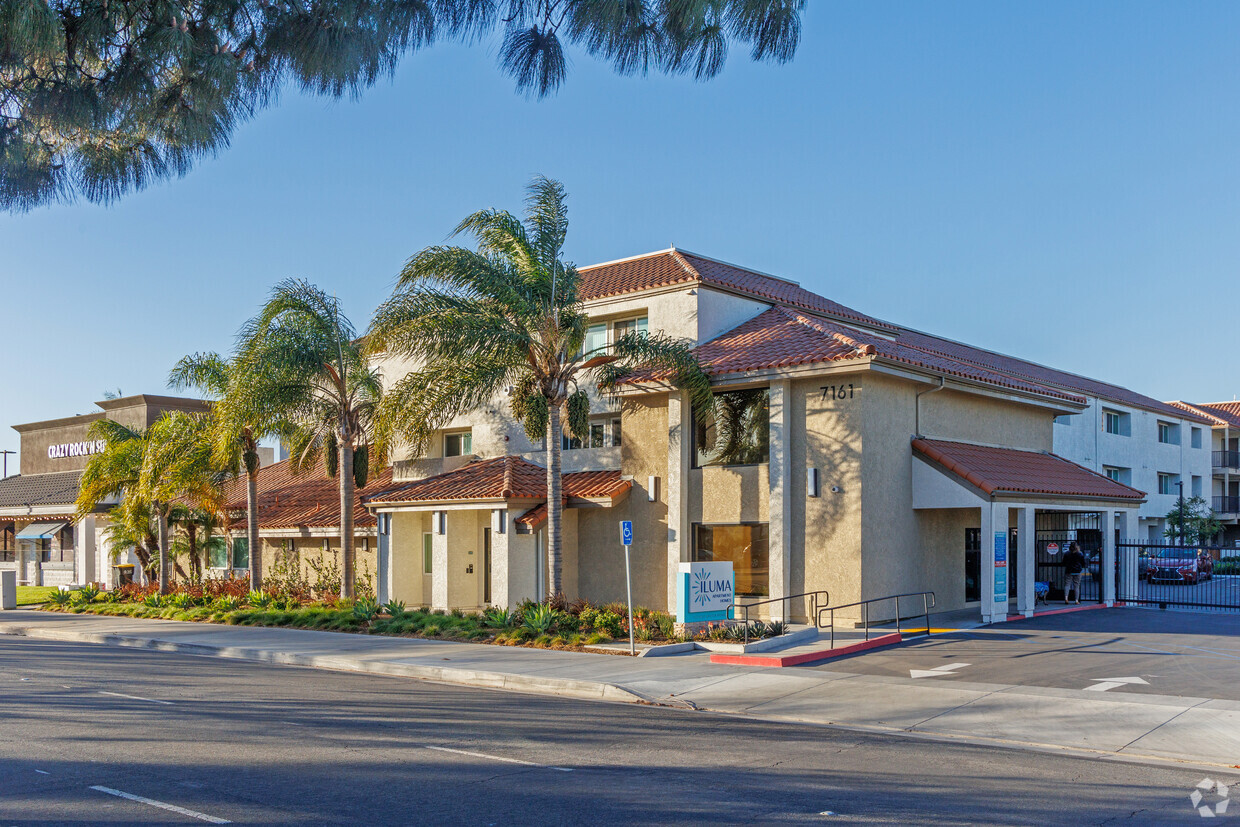 7161 Katella Ave - Iluma Apartment Homes