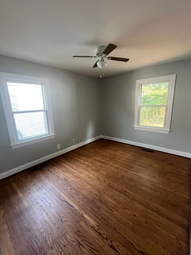 Building Photo - Beautiful 3 bedroom house in Louisville!
