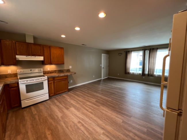 Building Photo - 7195 US-212