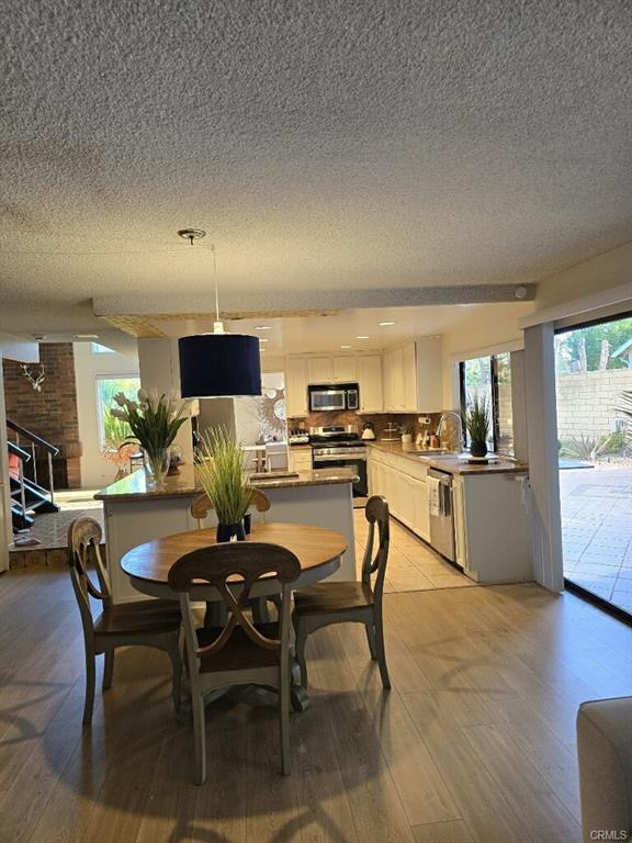 Foto del edificio - 3467 Emerald Isle Dr