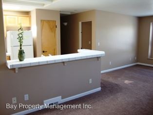 Building Photo - 709 Las Casitas Dr