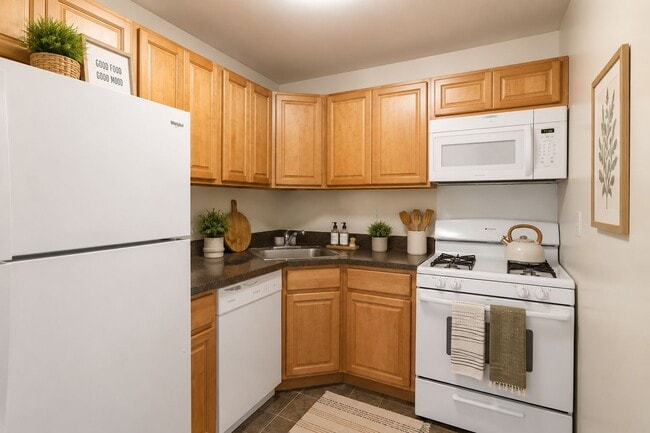 Country Village Apartment Homes