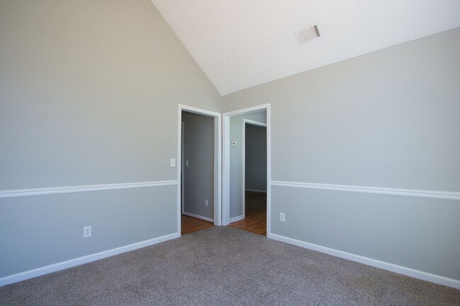 Building Photo - Available Now! - Charming Ranch in Sought-...