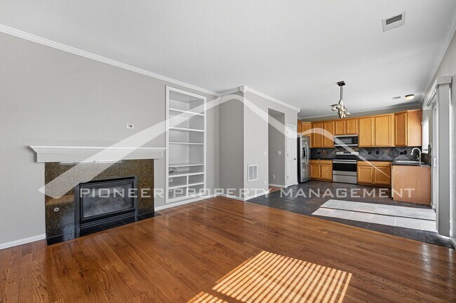 Foto del edificio - Spacious Home with Central AC and Washer/D...
