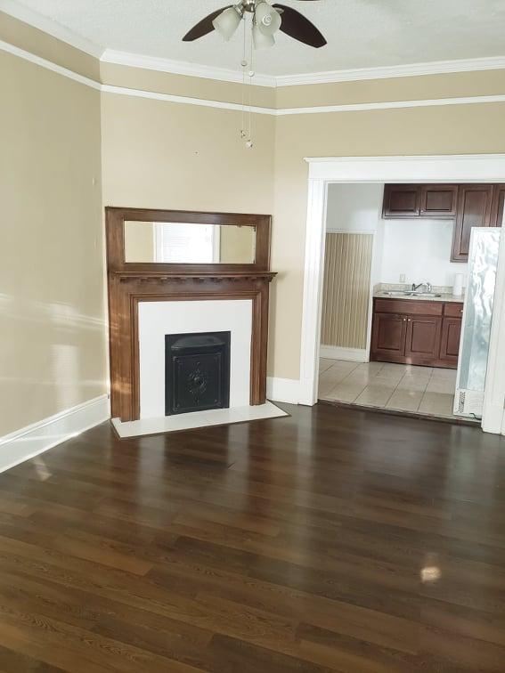 Foto del edificio - 1079 College St. Apt. 2