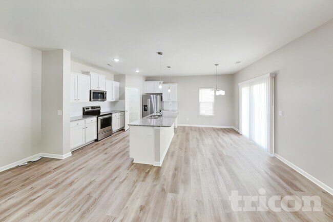 Building Photo - 205 Spring Knoll Dr