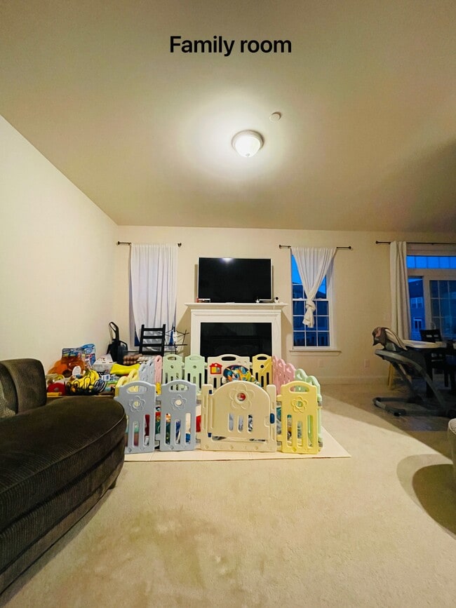 family room - 105 Nicoles Way