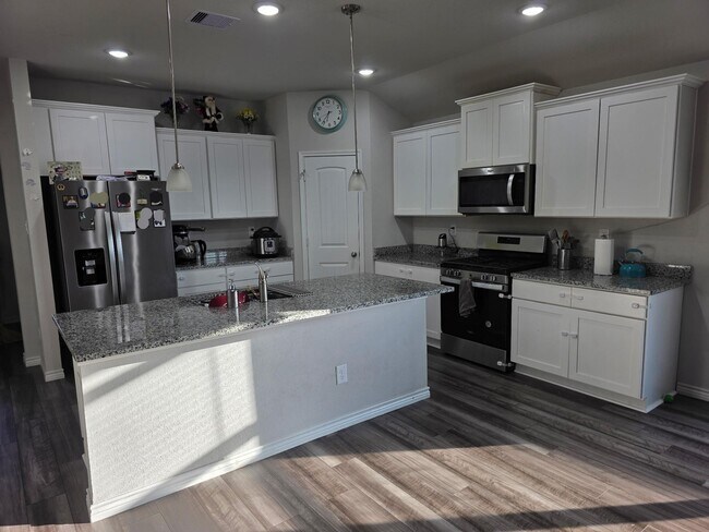 Foto del edificio - 1102 Davy St