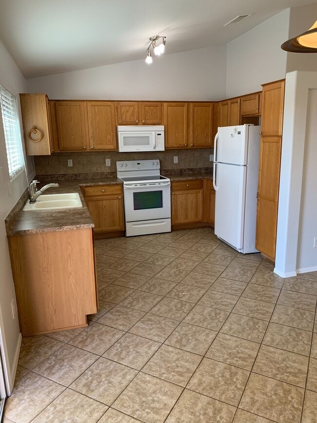 Foto del edificio - COMING SOON! Beautiful 3 Bed 2 Bath Home o...