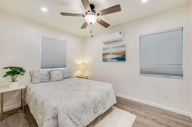 Building Photo - 1902 E Chevy Chase Dr