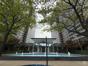 Building Photo - 3550 N Lake Shore Dr