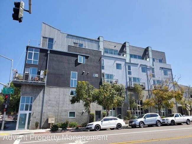 Foto del edificio - 3 br, 3.5 bath House - 1708 National Ave