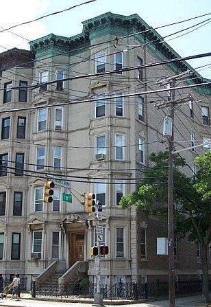 Primary Photo - 1032 Hudson St