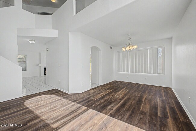 Foto del edificio - 3121 E Wagoner Rd