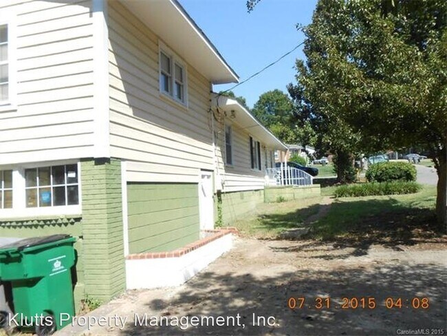 Building Photo - 3 br, 2 bath House - 1401 Rosetta Street