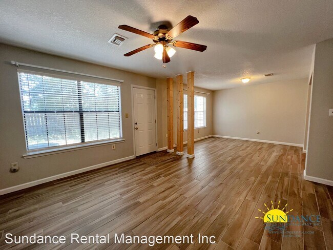 Building Photo - 2 br, 1.5 bath House - 106 Brookmeade Drive