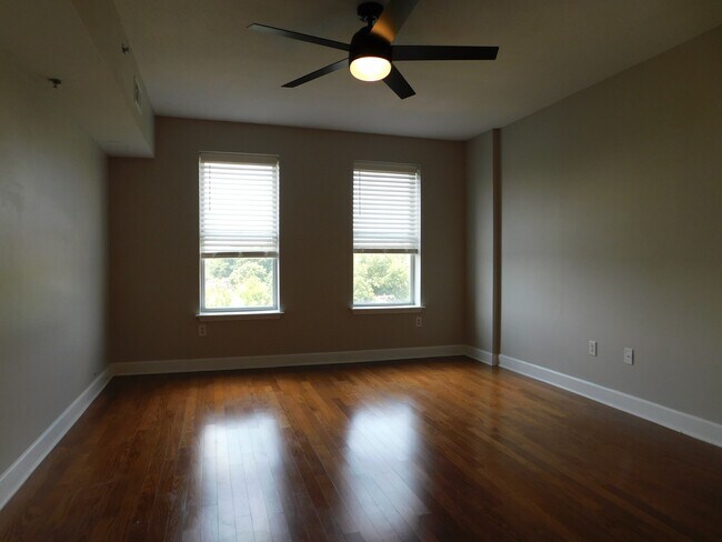 Foto del edificio - 1315 East Blvd