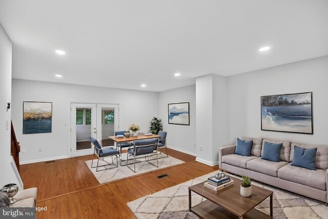 Building Photo - 51 Oak Crest Ct