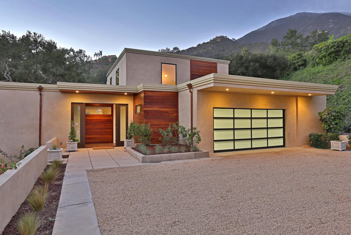 Primary Photo - 975 Mariposa Ln