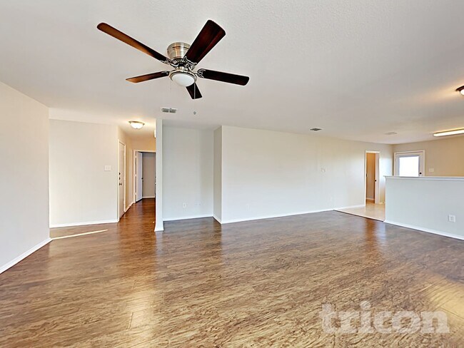 Building Photo - 2513 Thousand Oaks Dr