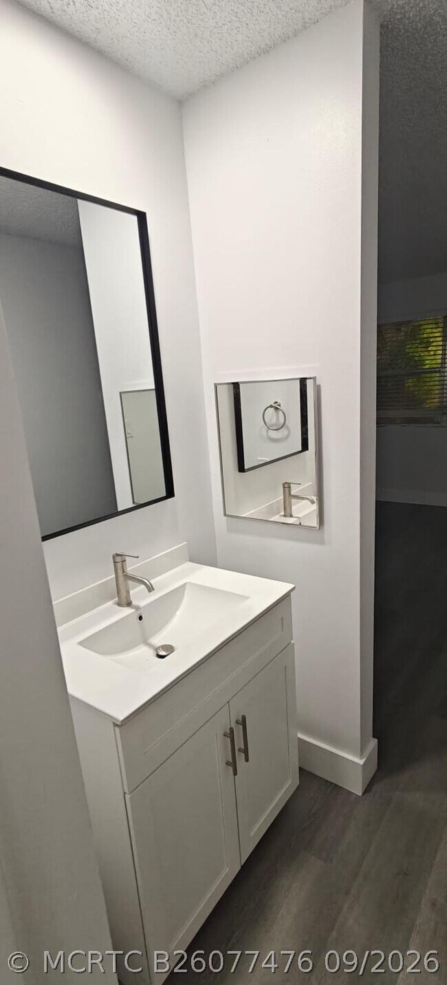 Foto del edificio - 2248 SW 80th Terrace