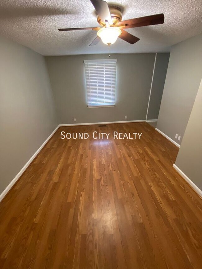 Foto del edificio - 3533 Albee Dr