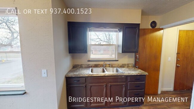 Foto del edificio - Remodeled 3 bedroom, 1 bath home with base...