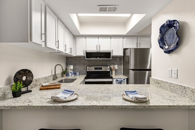 Interior Photo - Celeste on Glendale