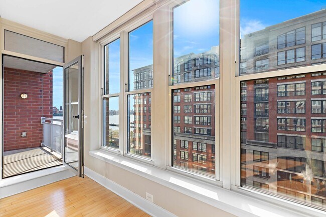 Foto del edificio - 1125 Maxwell Ln