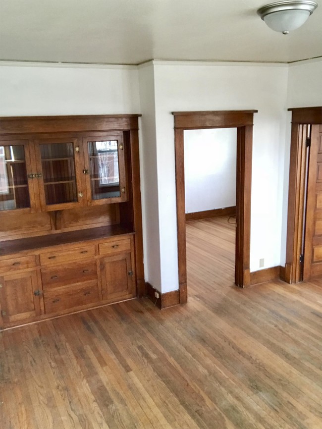 Foto del edificio - 618 W Cedar St
