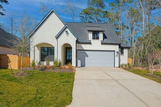 Building Photo - 564 Tawny Rim Dr