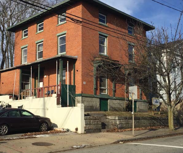 Foto del edificio - 138 Huntington St