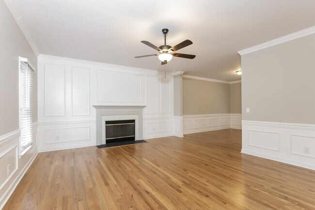 Building Photo - 3617 Dewing Dr