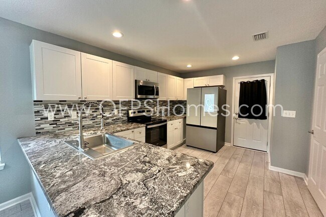 Building Photo - 245 Averitt Pl