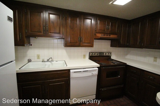 Building Photo - 4455 Jefferson St