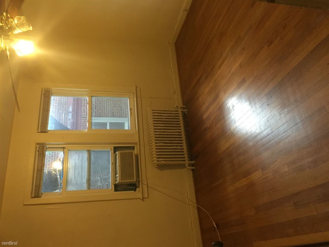 Foto del edificio - 517 Montana Ave NE