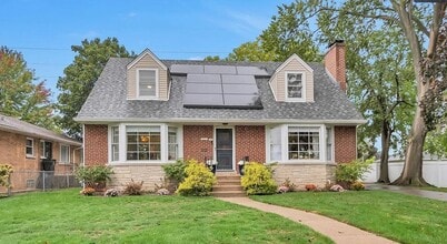 Building Photo - 4050 Harvard Terrace