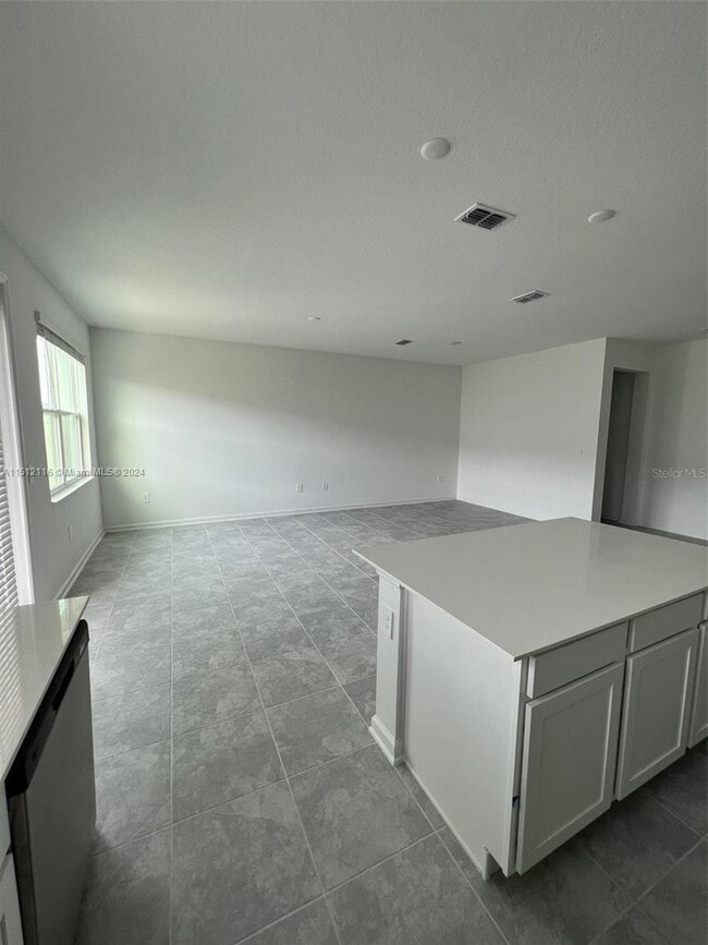 Building Photo - 304 Nine Iron Dr